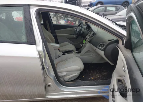 2013 Dodge Dart Sxt z USA, uszkodzony, nr VIN 1C3CDFBA7DD147719